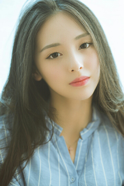 FB体育注册网址-阿德里尔森从里昂租借至安德莱赫特，继续欧洲征程，阿尔·安德森