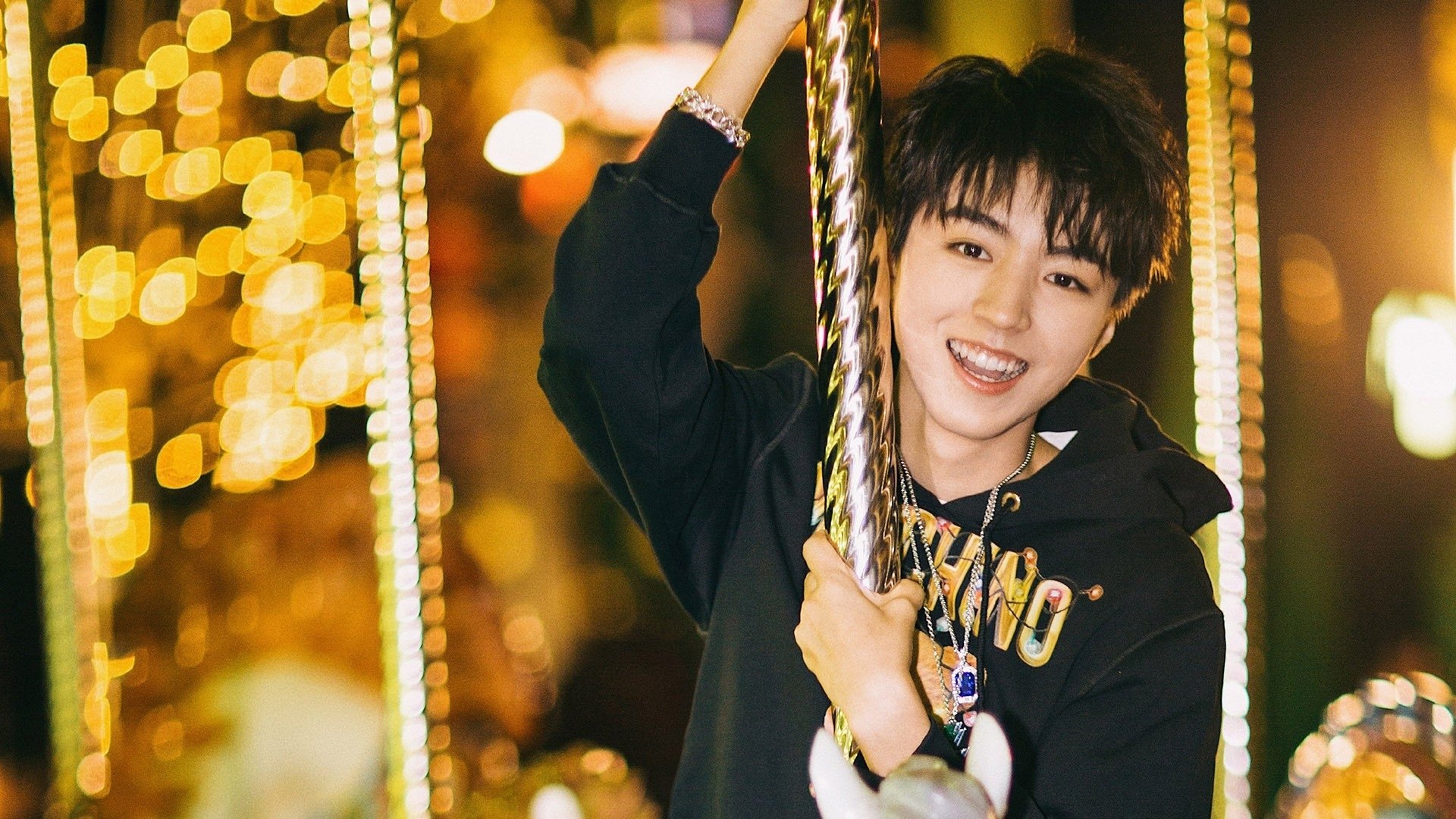 FB体育下载-布莱顿客场逼平水晶宫，英超保级形势稍显缓和，布莱顿对阵水晶宫